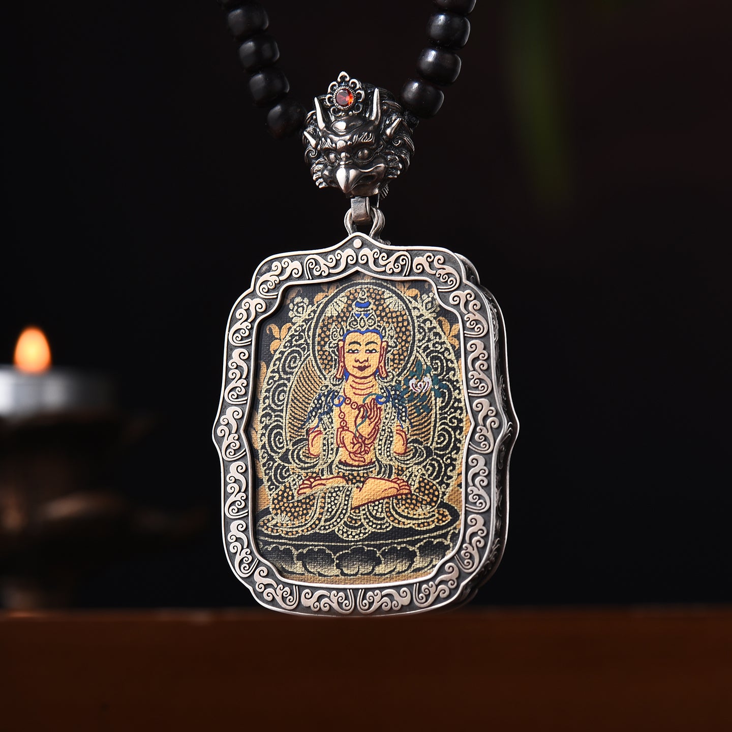 จี้รูปพระโพธิสัตว์จีน/ทิเบตที่วาดด้วยมือล้วนๆ